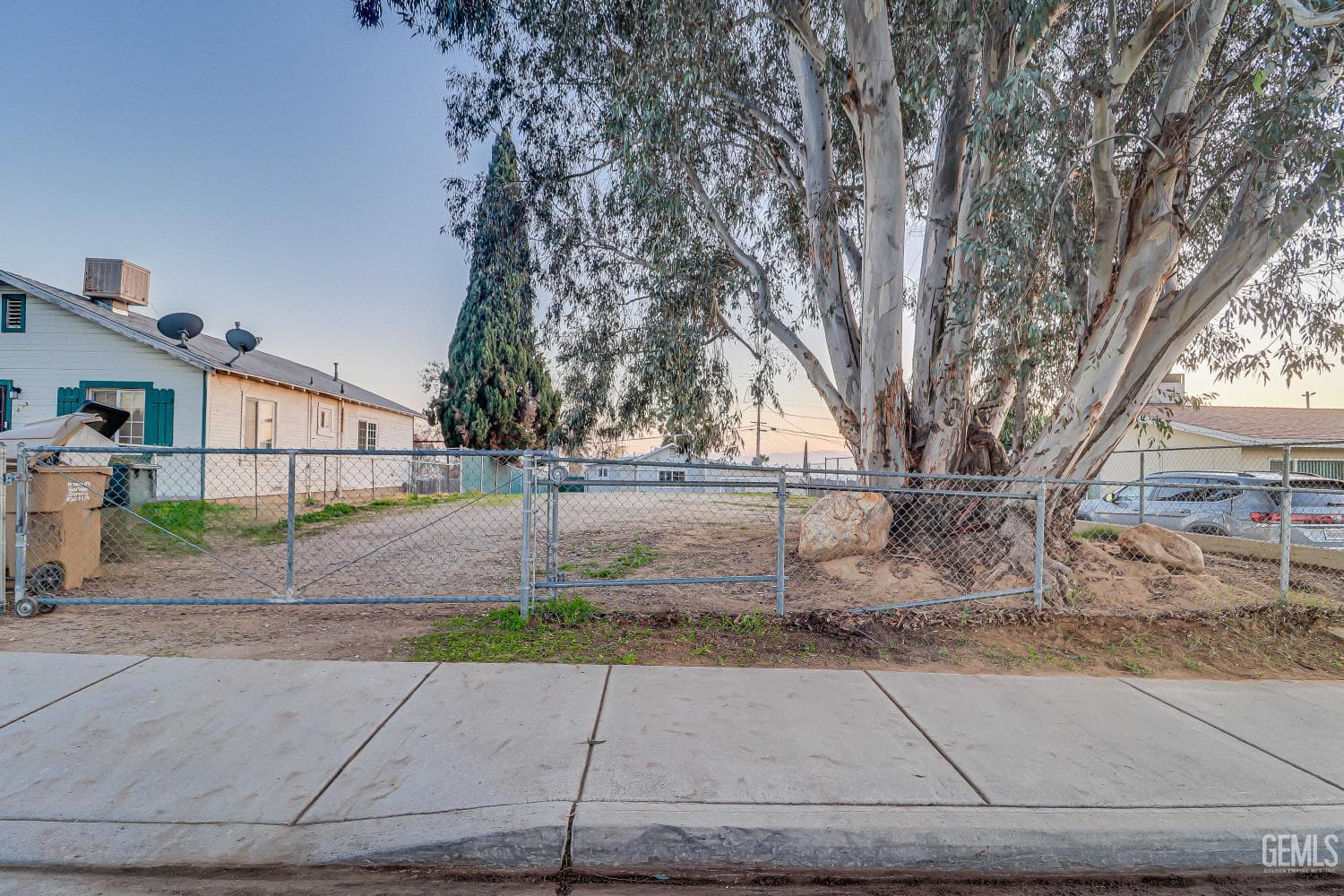 3817 Hillburn Road